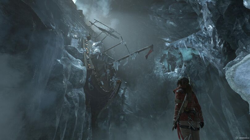 Do této lodi je možné se dostat a v jejích útrobách následně pátrat po cennostech. Podobných nepovinných odboček je Rise of the Tomb Raider plný.